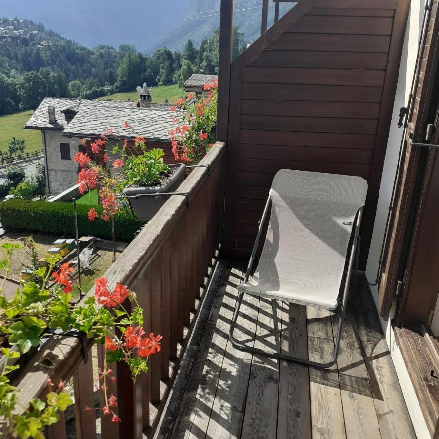 Hotel Ottoz Meublé Courmayeur Kültér fotó