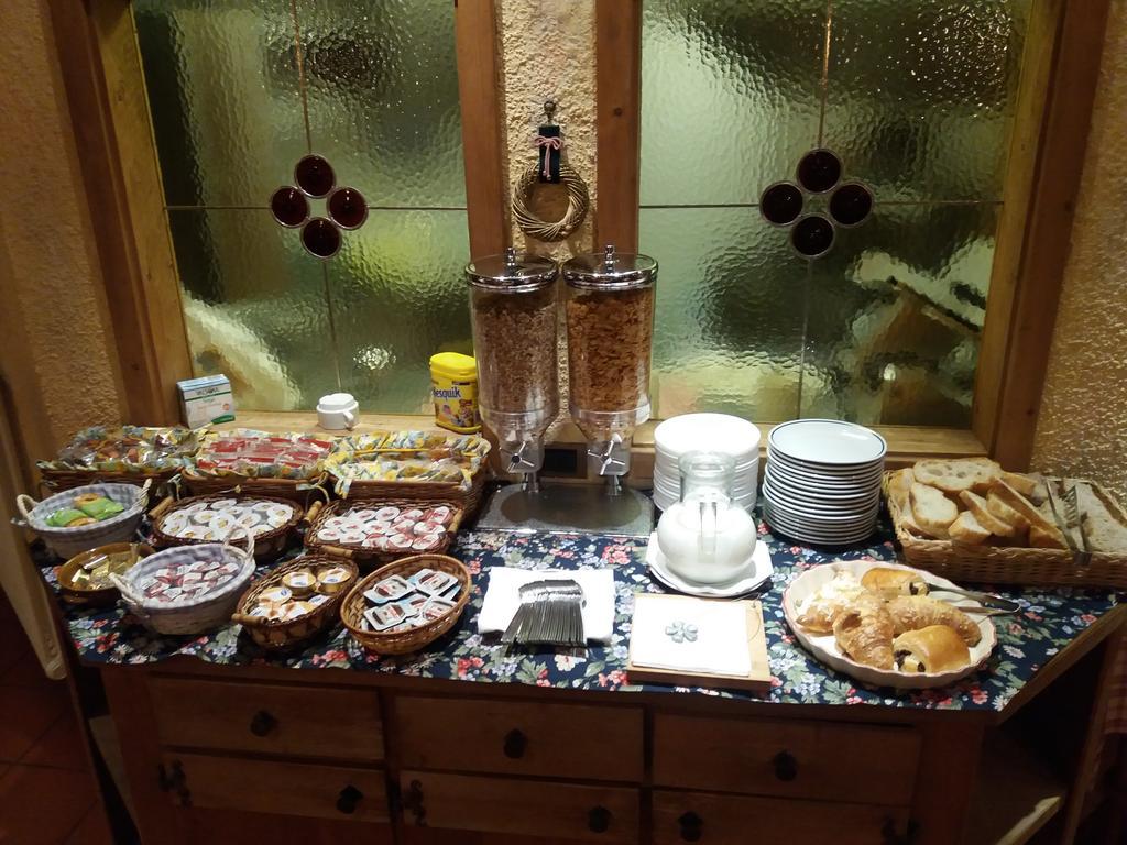 Hotel Ottoz Meublé Courmayeur Kültér fotó